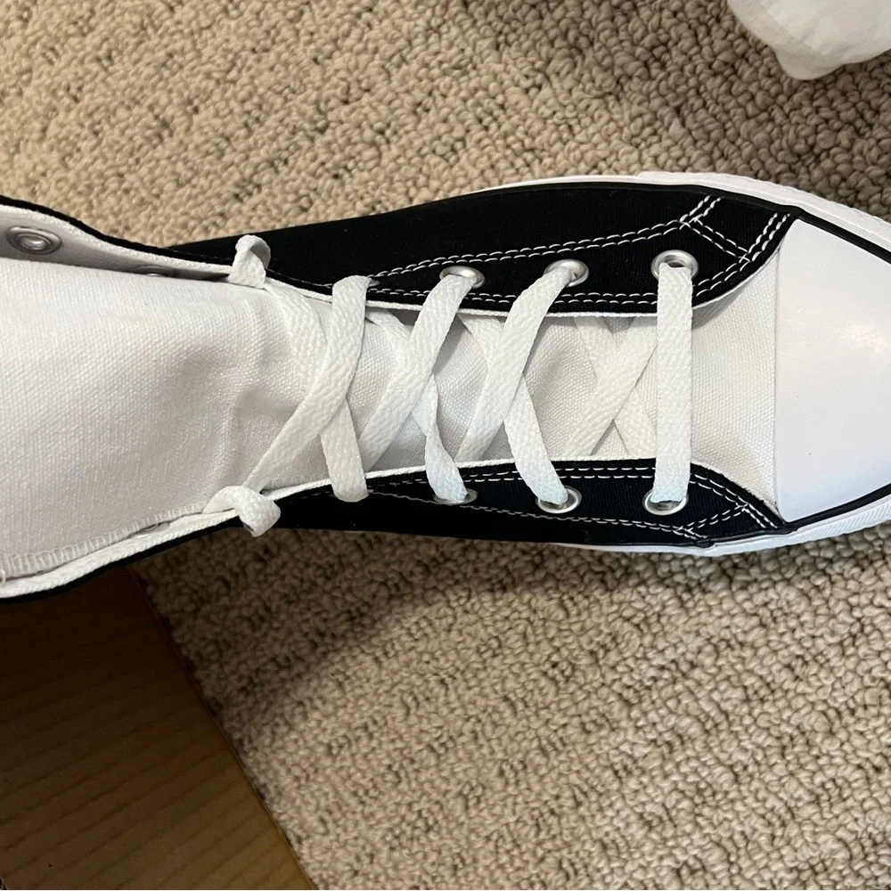 Converse Customs - Picture 7 of 9